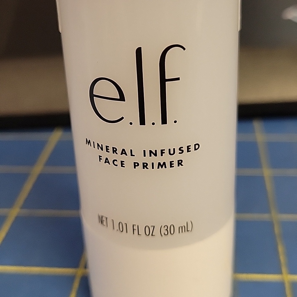 ELF Mineral Infused Face Primer 30ml New Sealed Pump Bottle - Picture 3 of 5